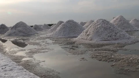 High Purity De icing Salt: How It Effectively Prevents Ice Formation on Highways and Runways