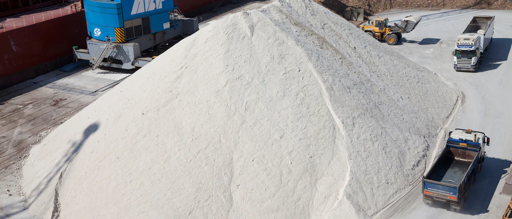 Desalination Plant Salt Supply: The Vital Role of Salt in Large-Scale Water Purification