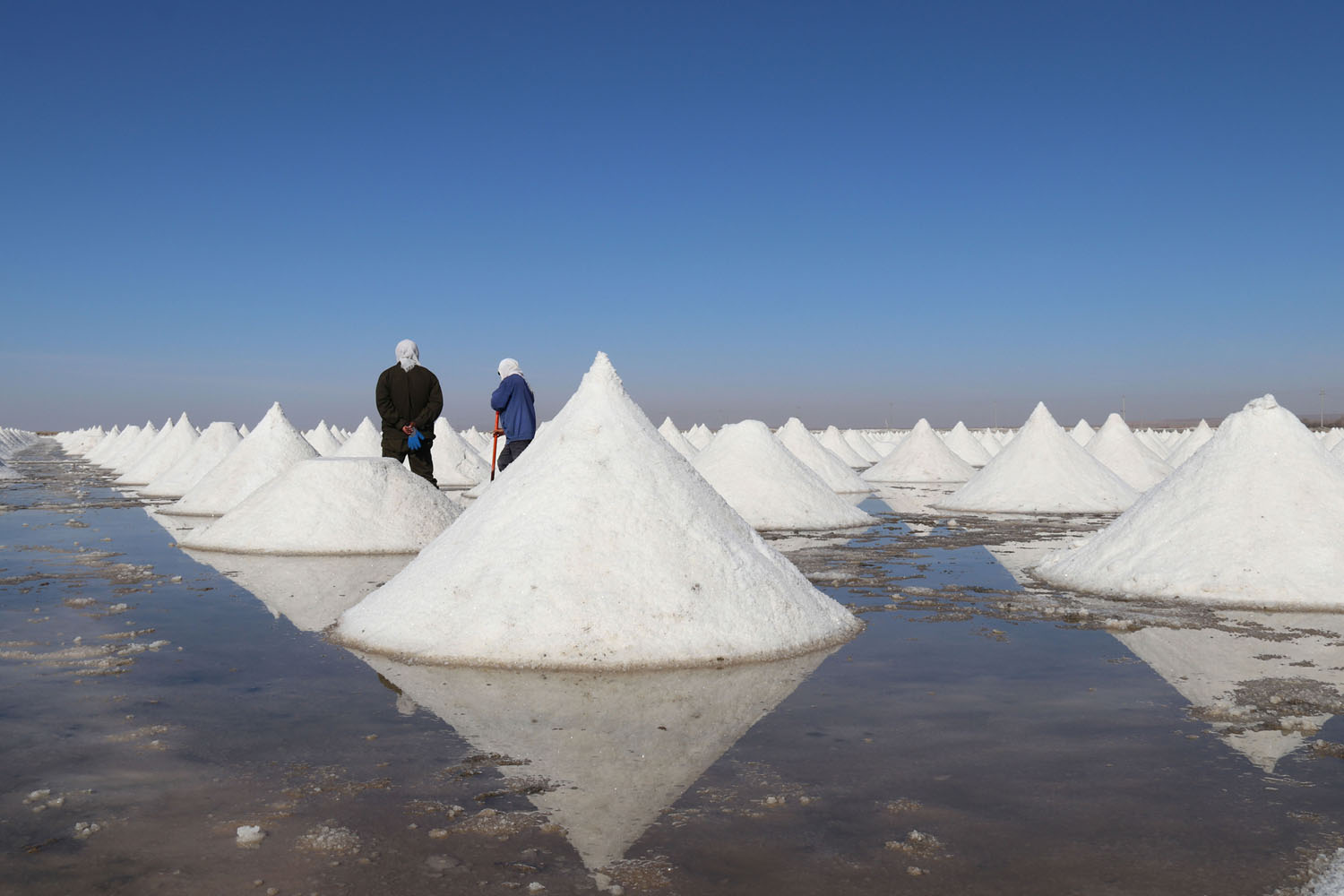 Salt for Industrial Processing: How Rock Salt Crystals Serve as a Vital Raw Material