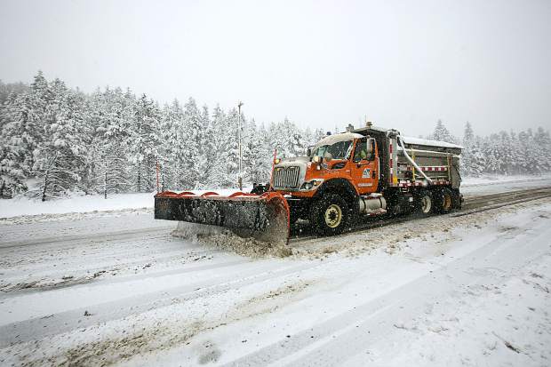 Deicing salt for snow melting: The Science Behind Winter Road Safety